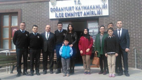 Polis Haftası Nedeniyle İlçe Milli Eğitim Müdürü Mehmet AZAK İlçe Emniyet Amirliğine  Ziyarette Bulundu.