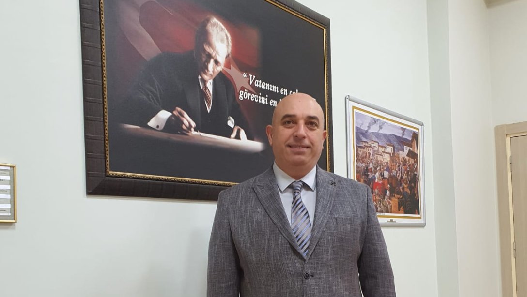 İlçe Milli Eğitim Müdürümüz Mehmet AZAK'ın ''19 Mayıs Atatürk'ü Anma Gençlik ve Spor Bayramı'' Mesajı